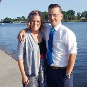 Meet your Posher, Candi